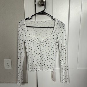 SHEIN Cream Fitted Buttoned Blouse